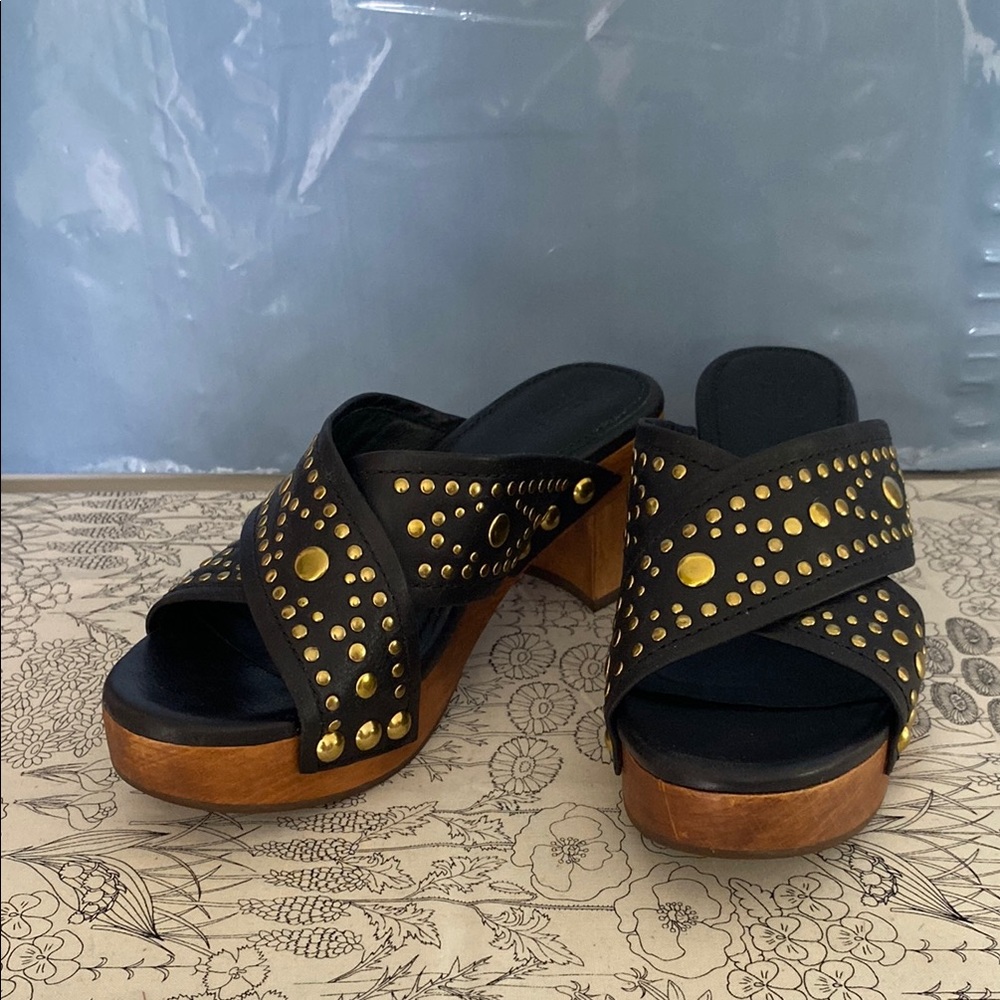 FRYE Studded Black and Gold Women's Sandals